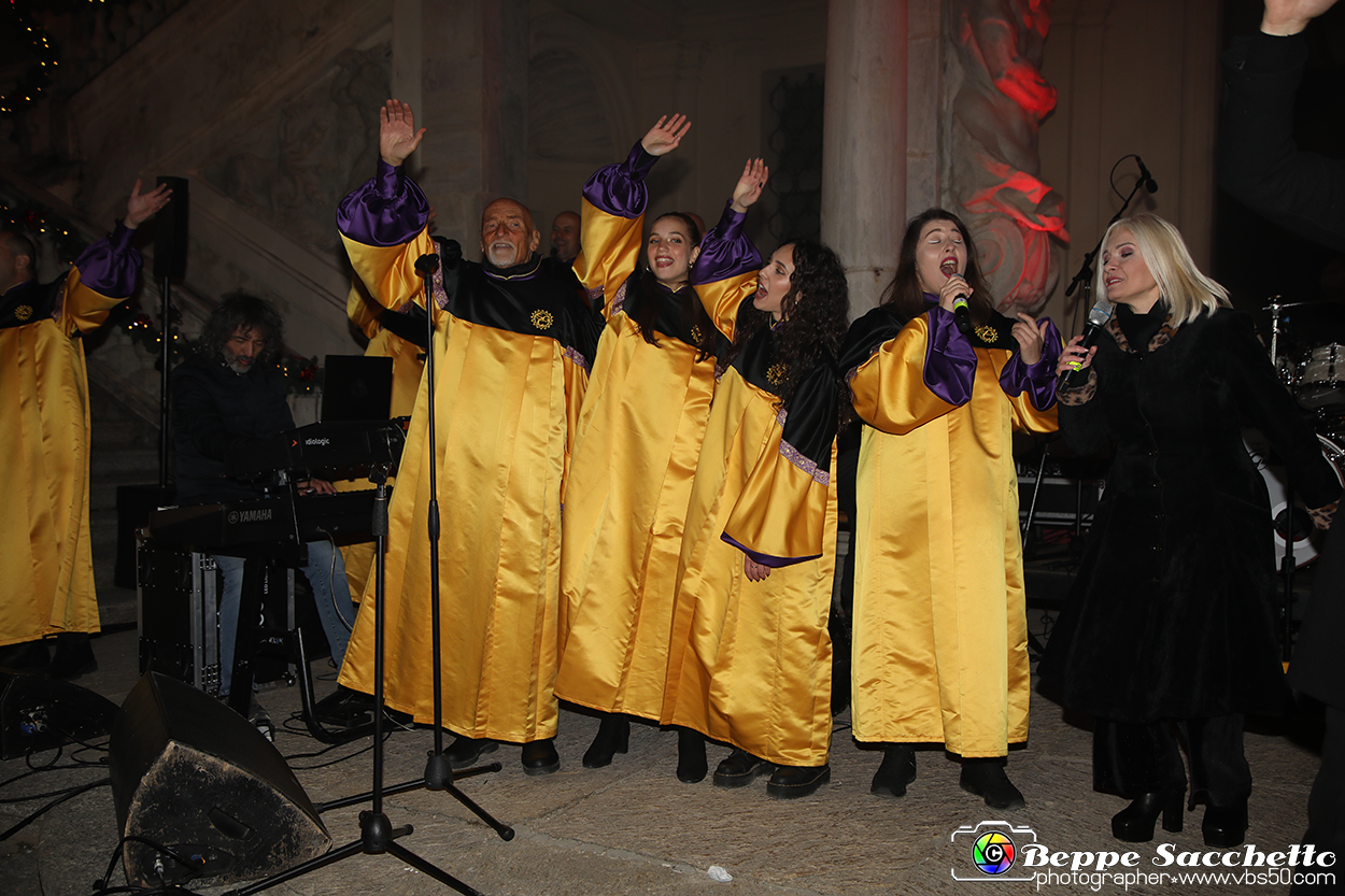 VBS_4536 -  Il Magico Paese di Natale 2024 - Spettacolo di Inaugurazione a Govone.jpg